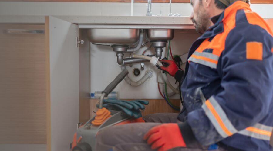 Professional tankless water heater installation services in Dania, FL